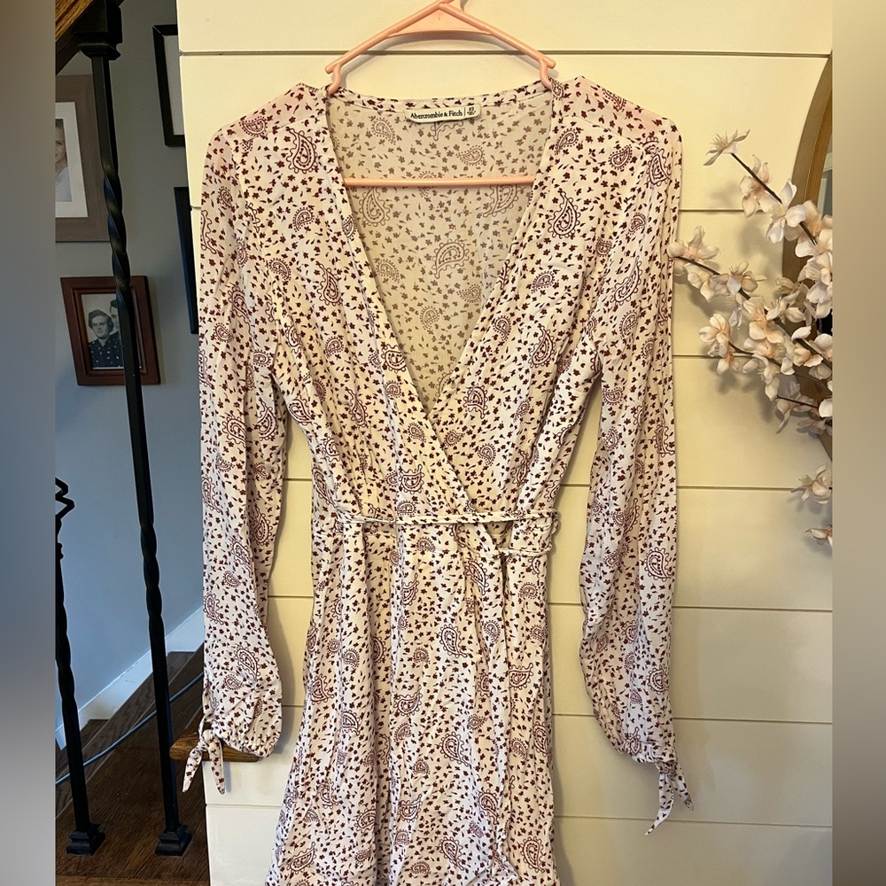 Abercrombie mini wrap dress. size Xs
